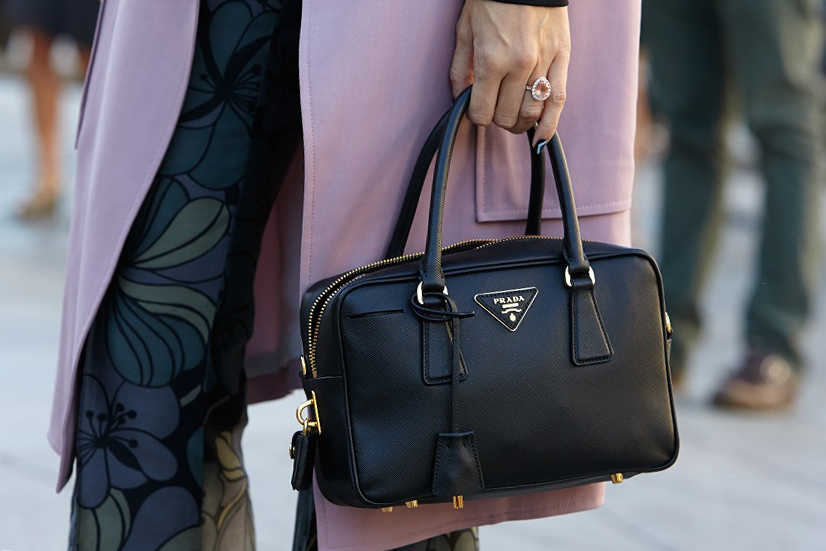 Prada bags for men embrace the latest trends while maintaining the brand’s distinctive allure